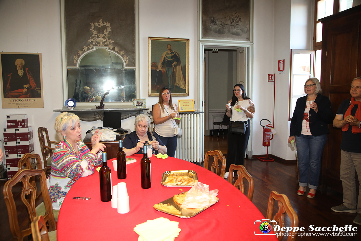 VBS_1419 - Presentazione libro 'Il dono del basilico' di Lucrezia Pernigotti.jpg